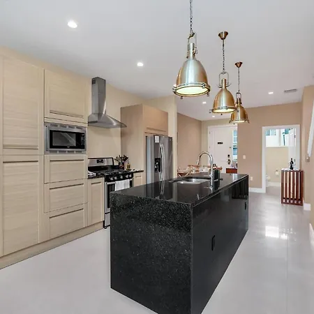 Luxury Villa Less Than A Mile From Disneyworld -Bonus Elevator- Orlando Exterior photo