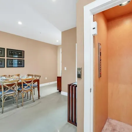 Luxury Villa Less Than A Mile From Disneyworld -Bonus Elevator- Orlando Exterior photo